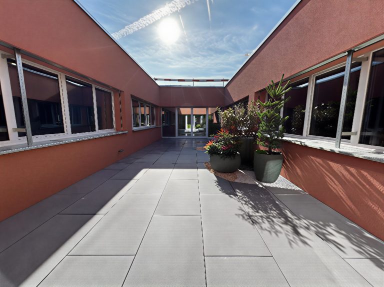 bureau 2_imgupscaler.ai_Bêta_2K